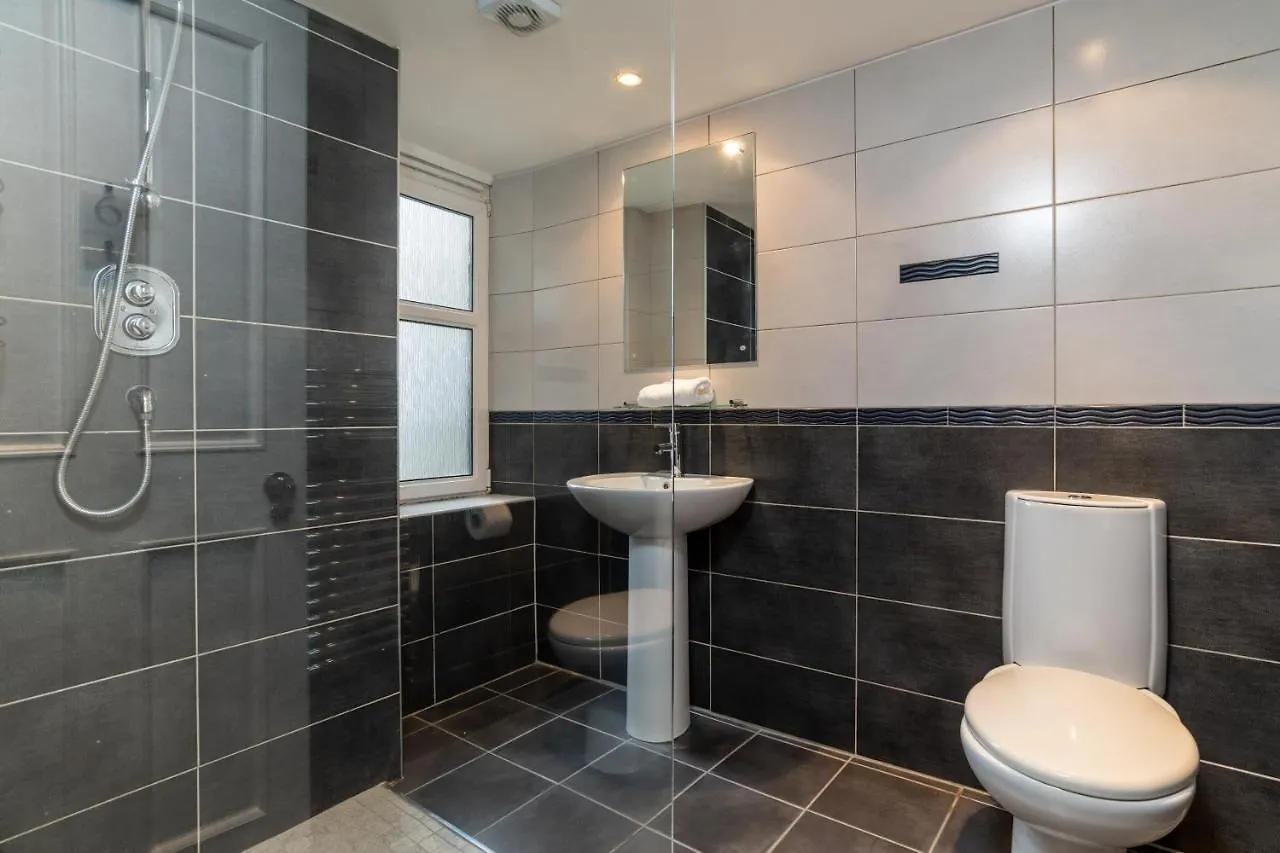 Apartmán Spacious 5-Bedroom Townhouse In The West-End Aberdeen